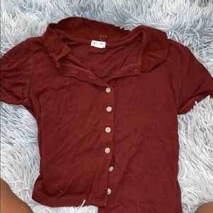 really cute burnt orange top! button down